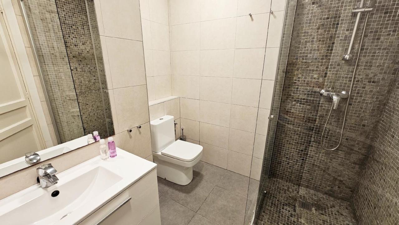 Click&Flat Seneca Suites Barcelona Ngoại thất bức ảnh