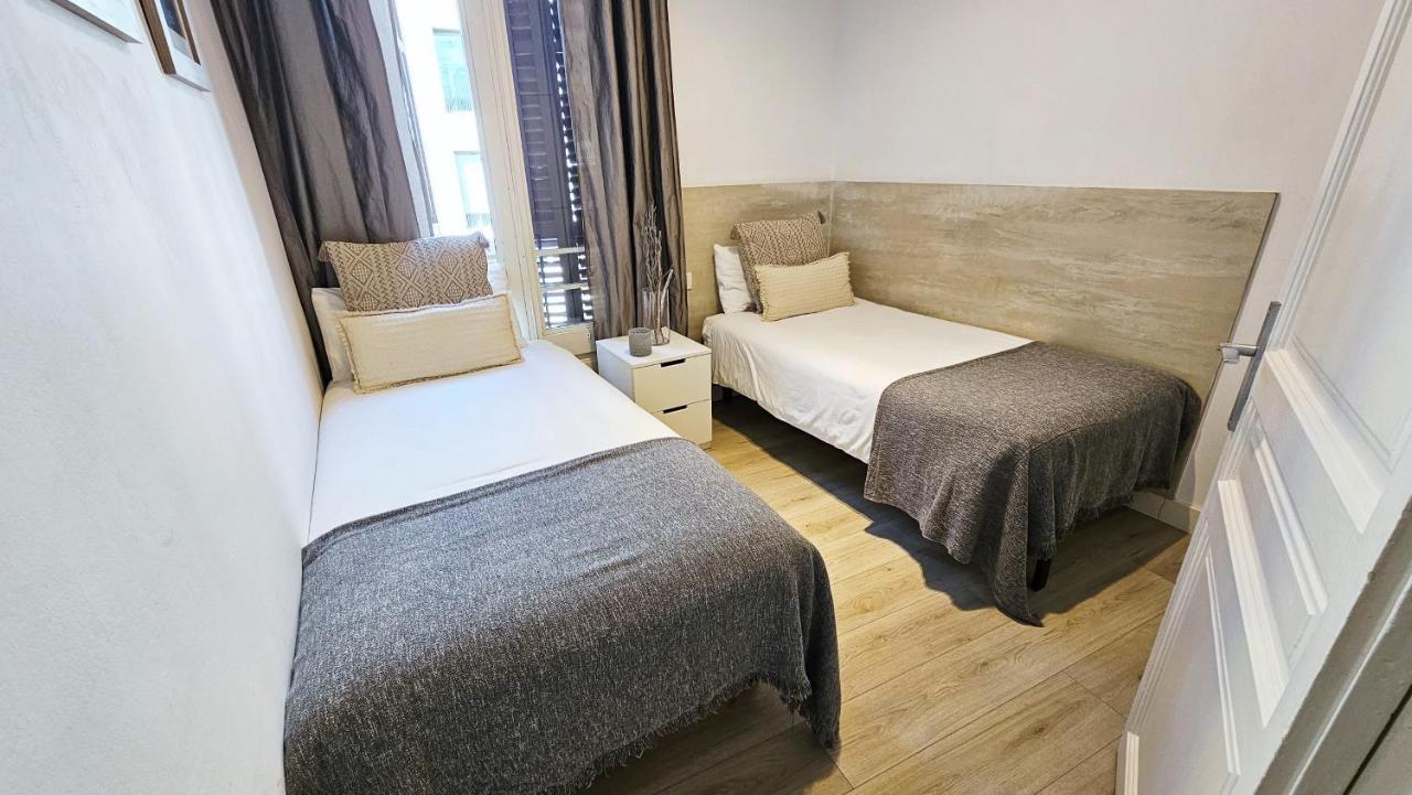 Click&Flat Seneca Suites Barcelona Ngoại thất bức ảnh