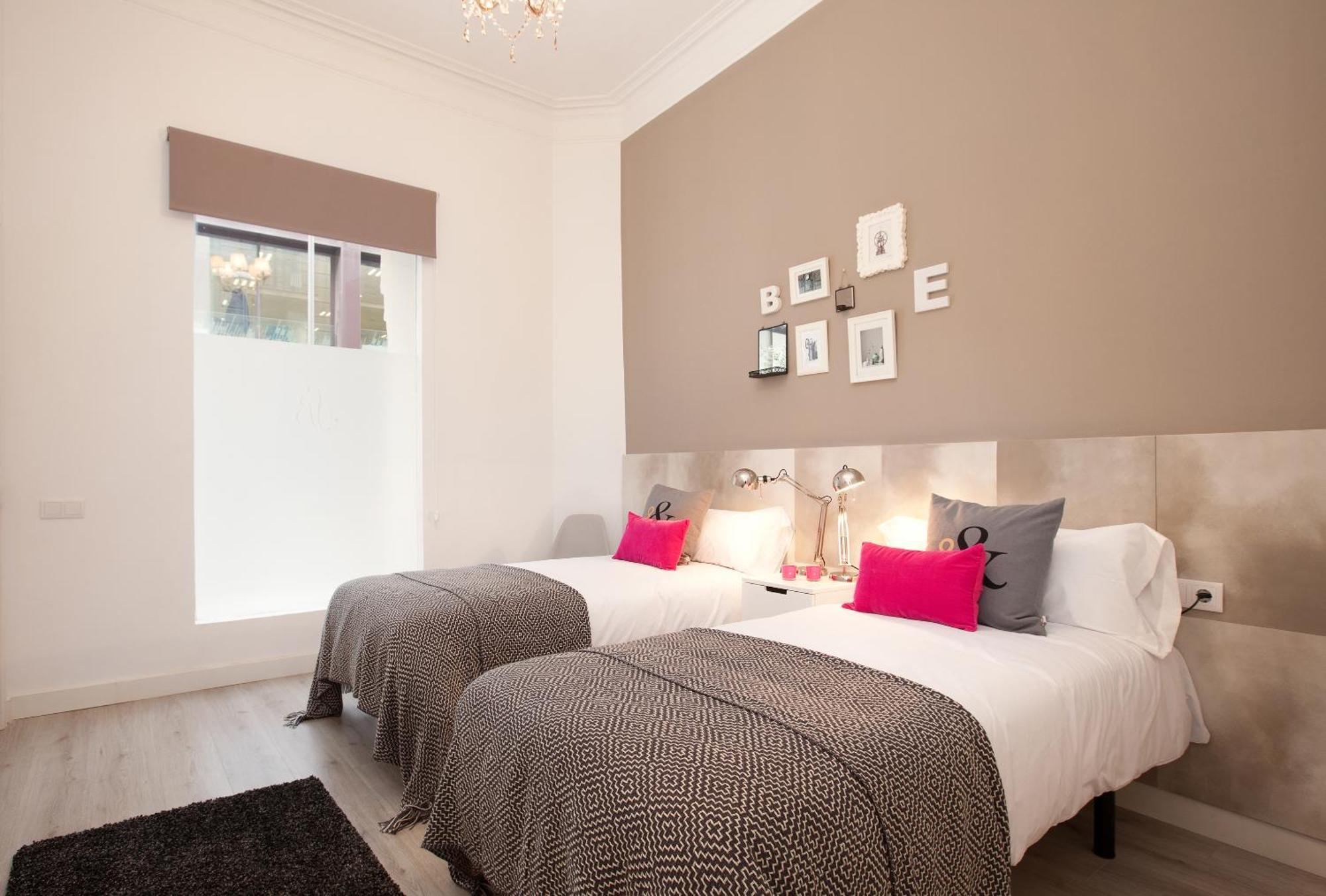 Click&Flat Seneca Suites Barcelona Phòng bức ảnh