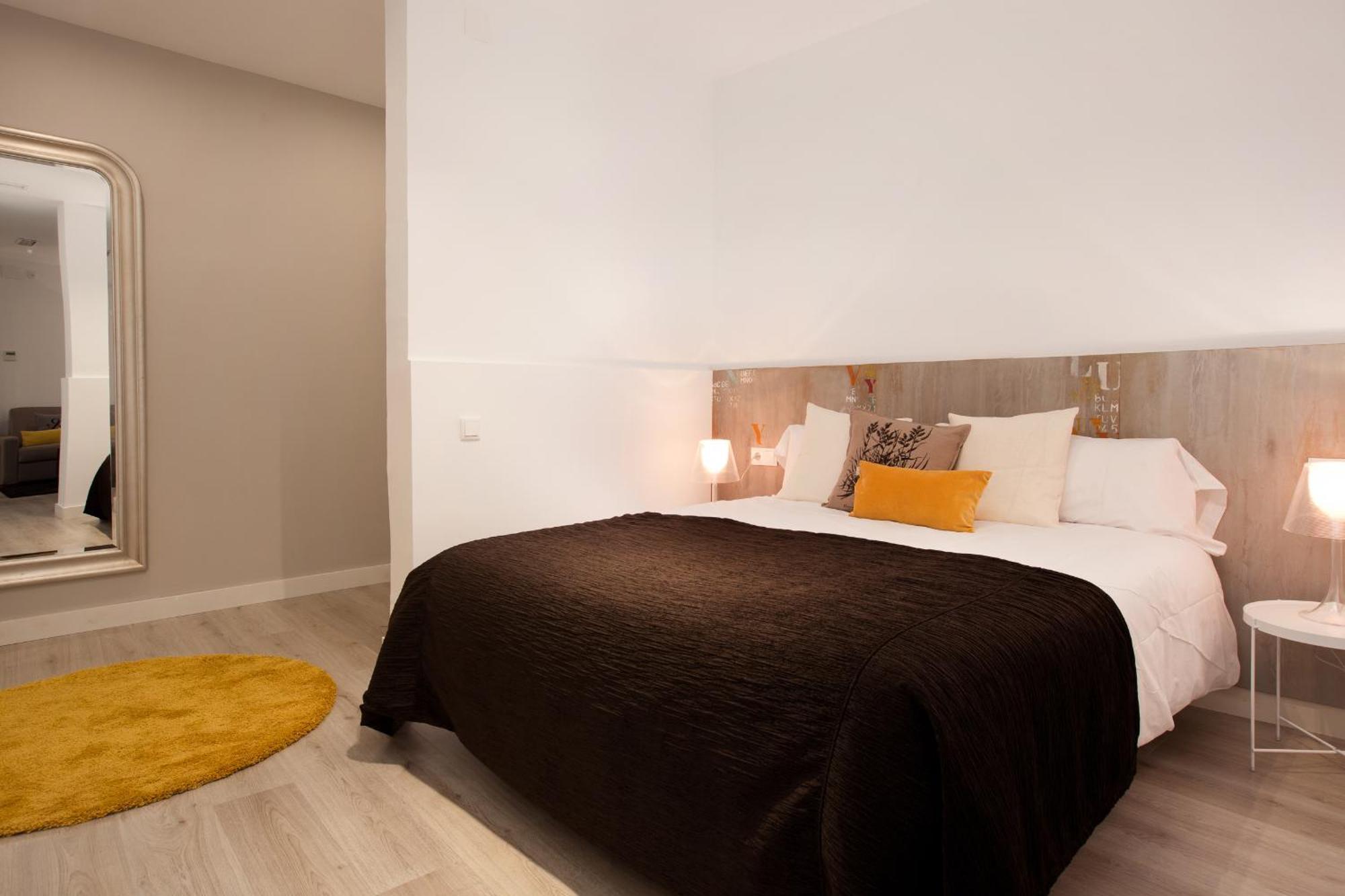 Click&Flat Seneca Suites Barcelona Phòng bức ảnh