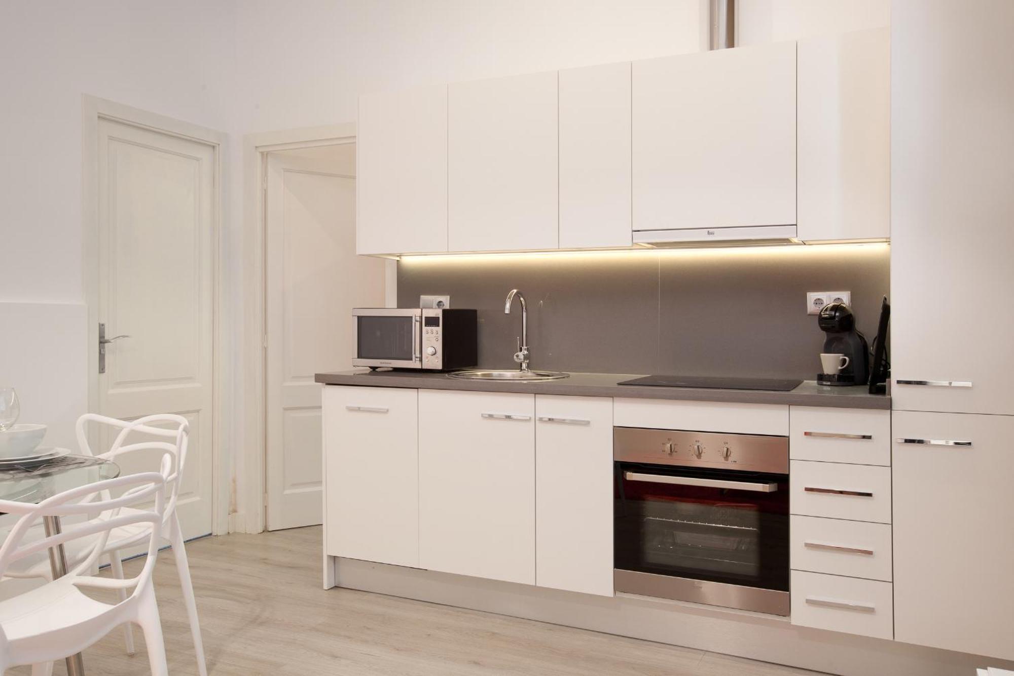 Click&Flat Seneca Suites Barcelona Phòng bức ảnh