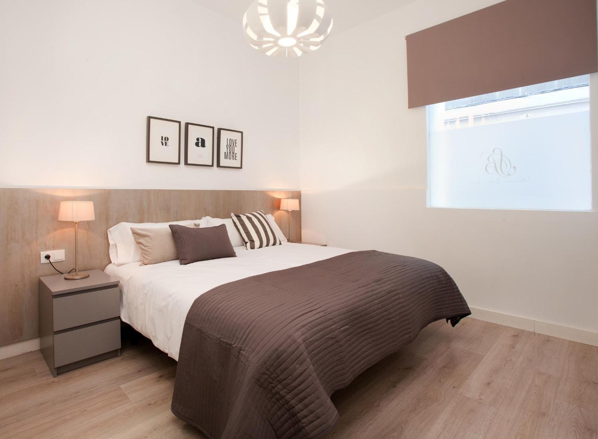 Click&Flat Seneca Suites Barcelona Phòng bức ảnh