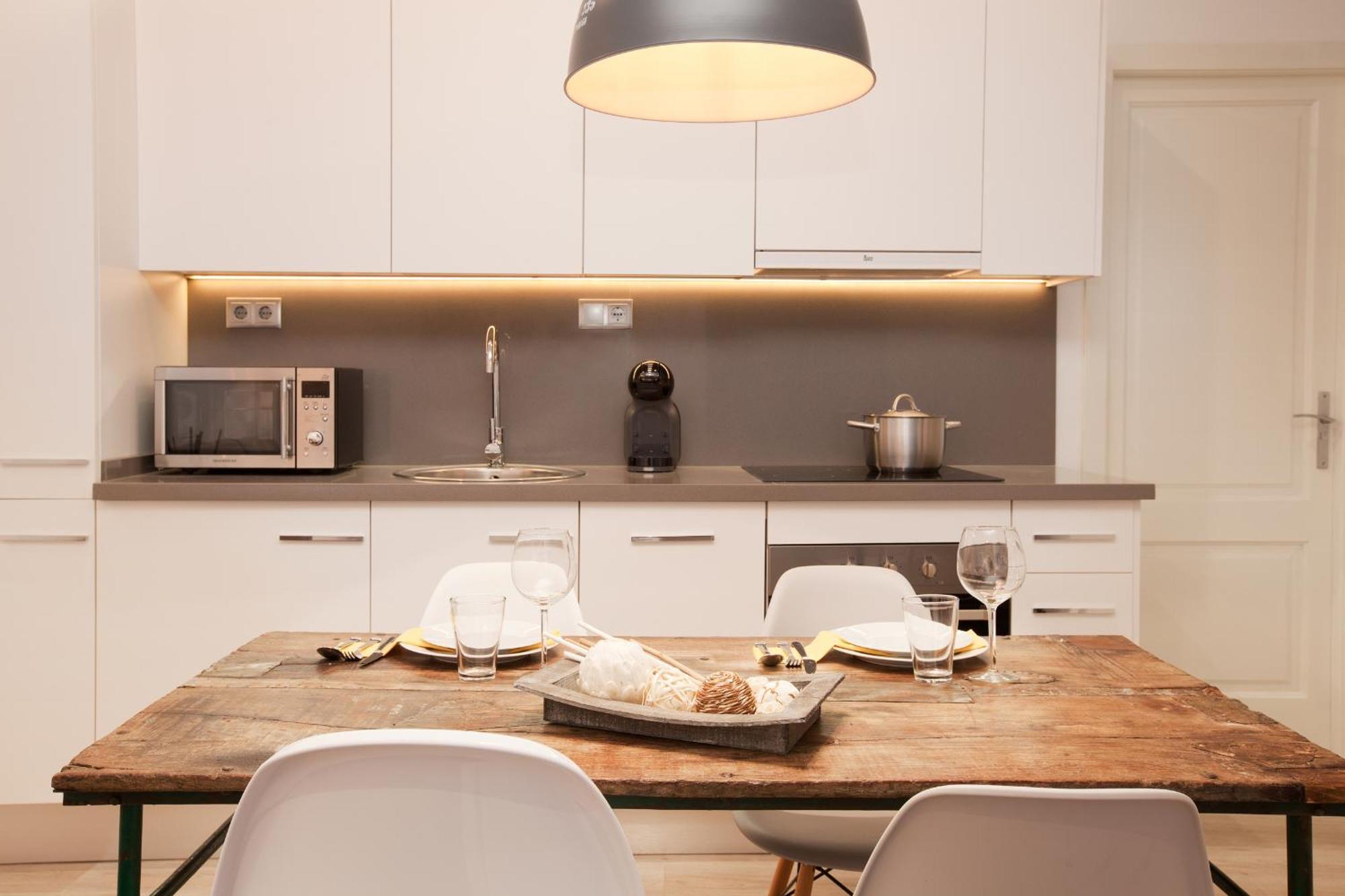 Click&Flat Seneca Suites Barcelona Phòng bức ảnh