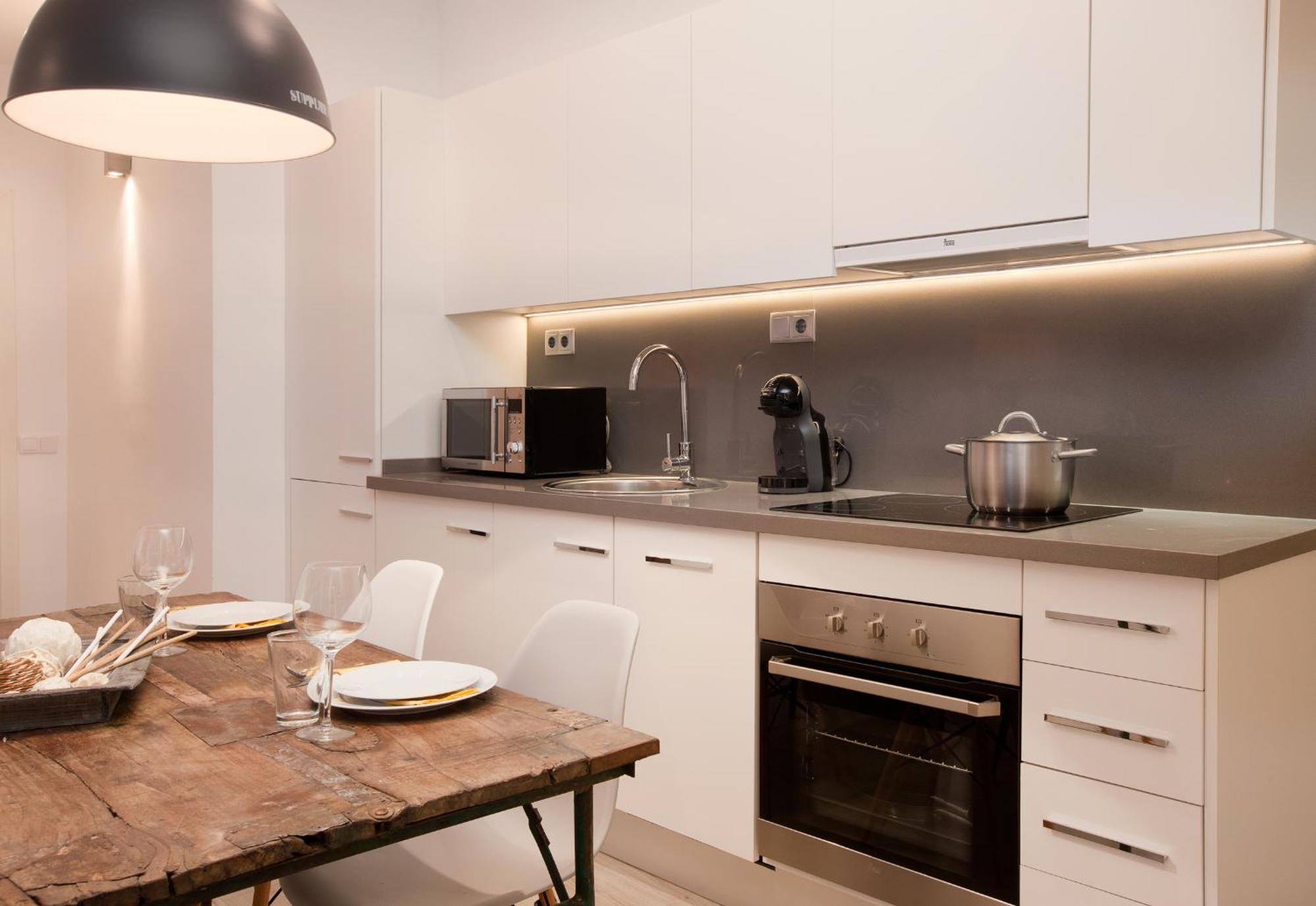 Click&Flat Seneca Suites Barcelona Phòng bức ảnh