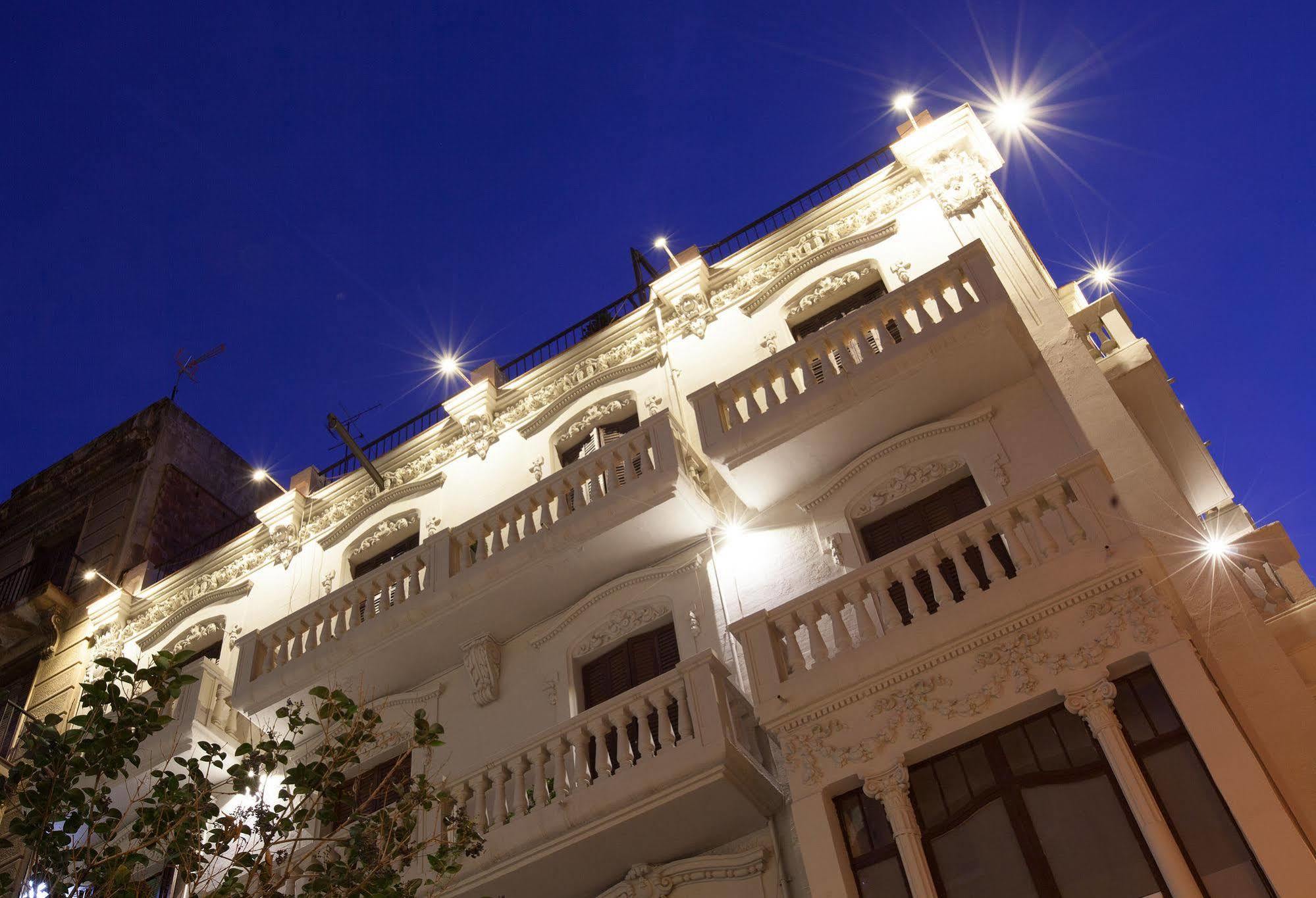 Click&Flat Seneca Suites Barcelona Ngoại thất bức ảnh