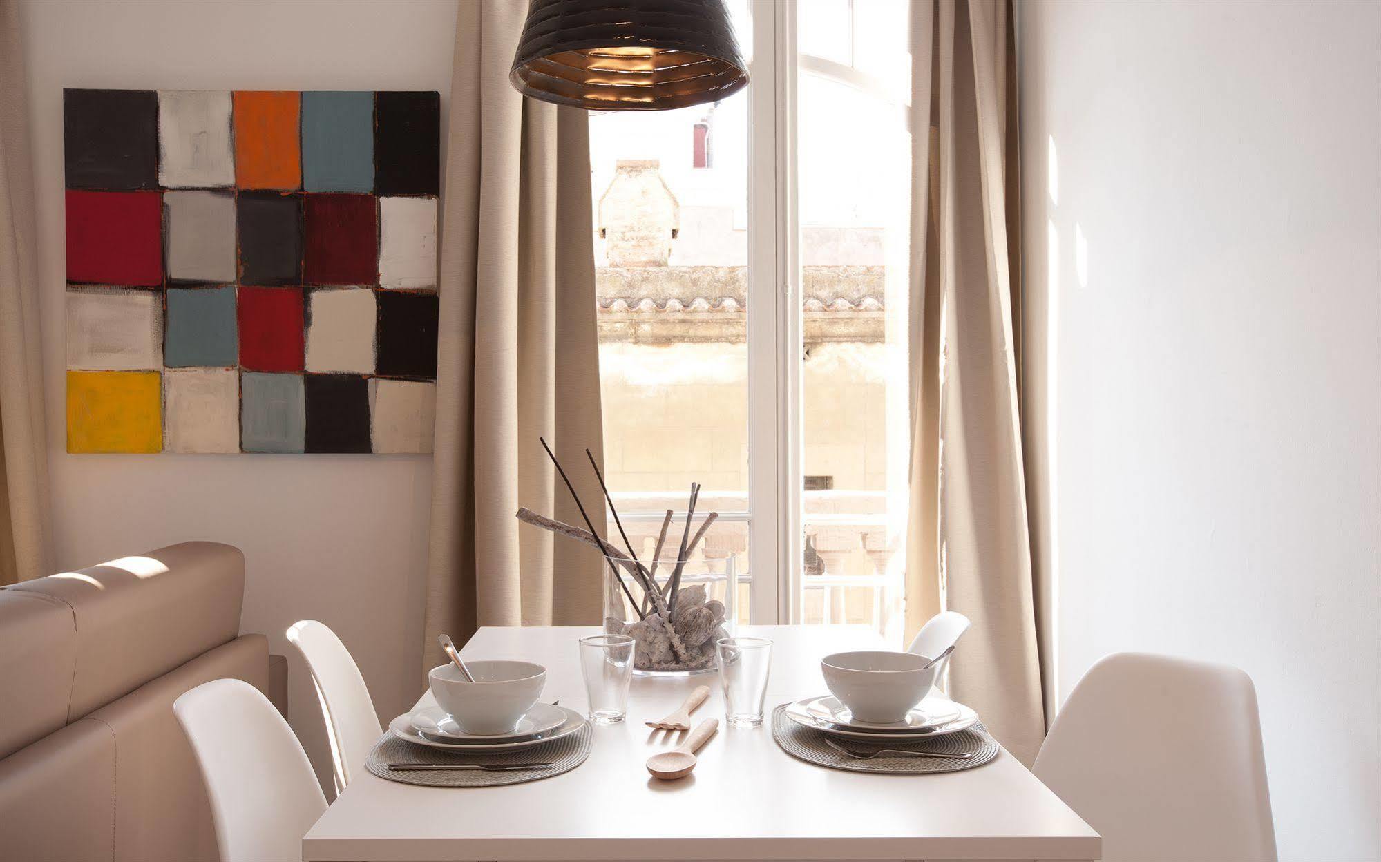 Click&Flat Seneca Suites Barcelona Ngoại thất bức ảnh